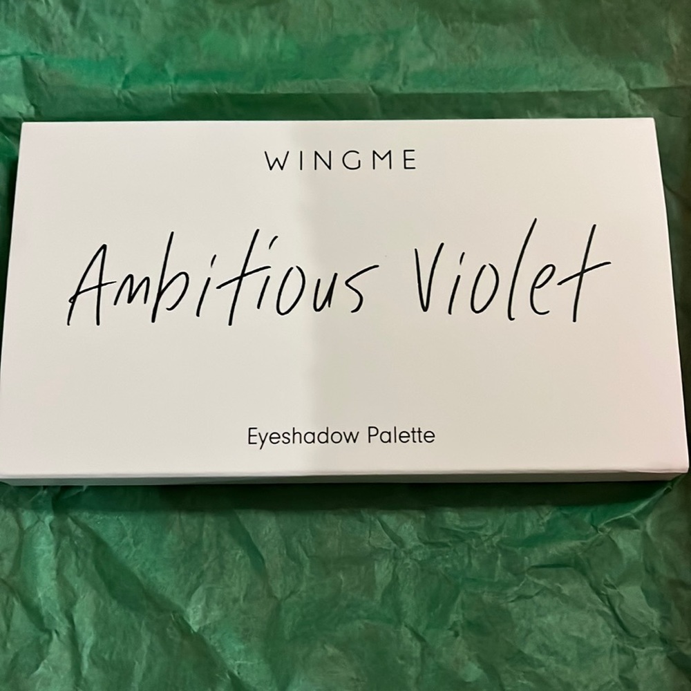 WINGME Eyeshadow Palette "Ambitious Violet" New In Box! 💜